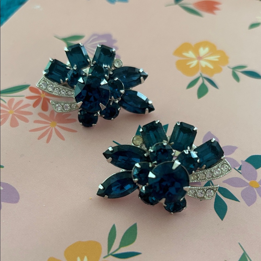 Vintage Eisenberg Ice Elegant Blue Crystal Earrings